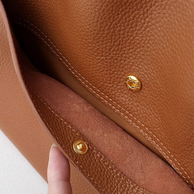 Ginny - Handcrafted Elegant Leather Shoulder Bag