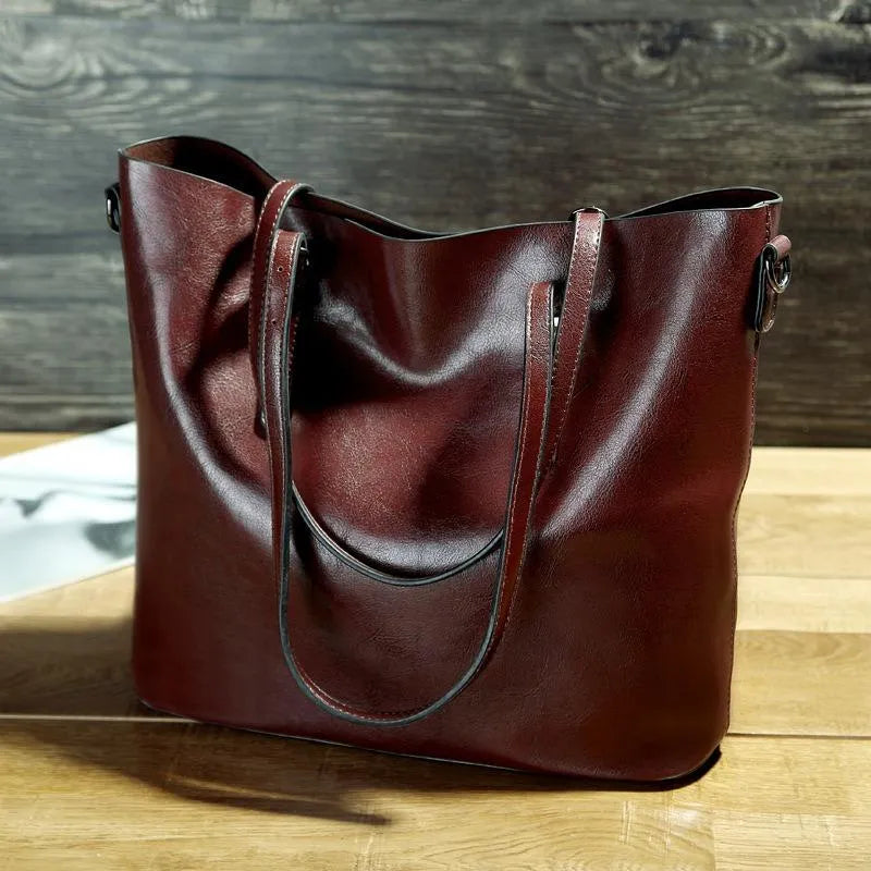 Luxie - Classic Shoulder Bag