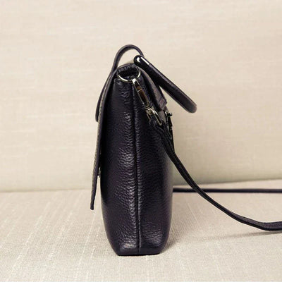 Audrey - Elegant black handbag with a leather finish