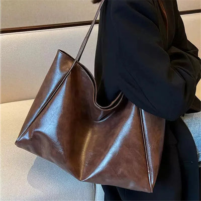 Capri™ - Elegant brown leather-effect tote bag