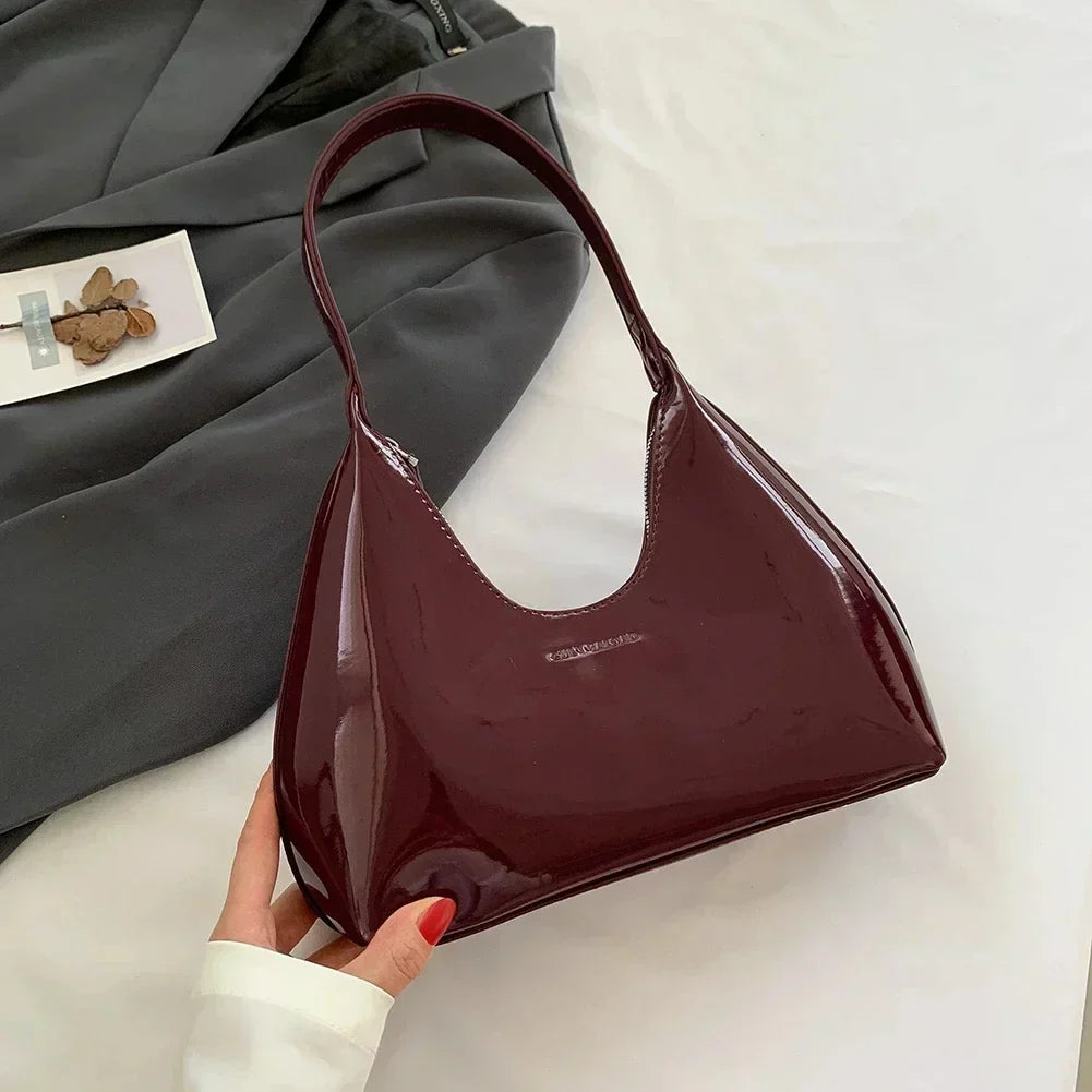 Emerald – Elegant burgundy shoulder bag with a patent finish