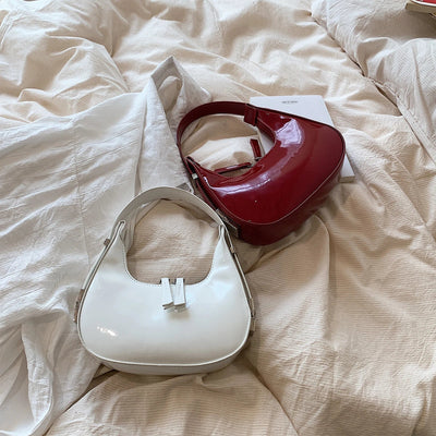 Sera - Vintage Crescent Bag