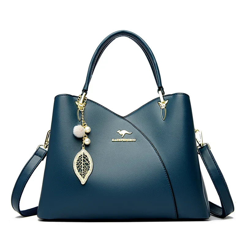 Oaklyn - Elegant black shoulder bag with fashionable pendants