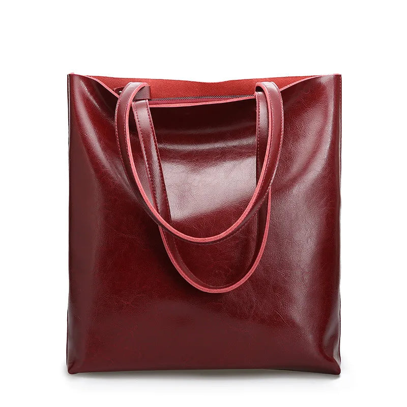 Celine - A classic tote bag in an elegant leather style