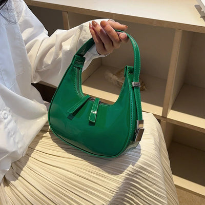 Sera - Vintage Crescent Bag