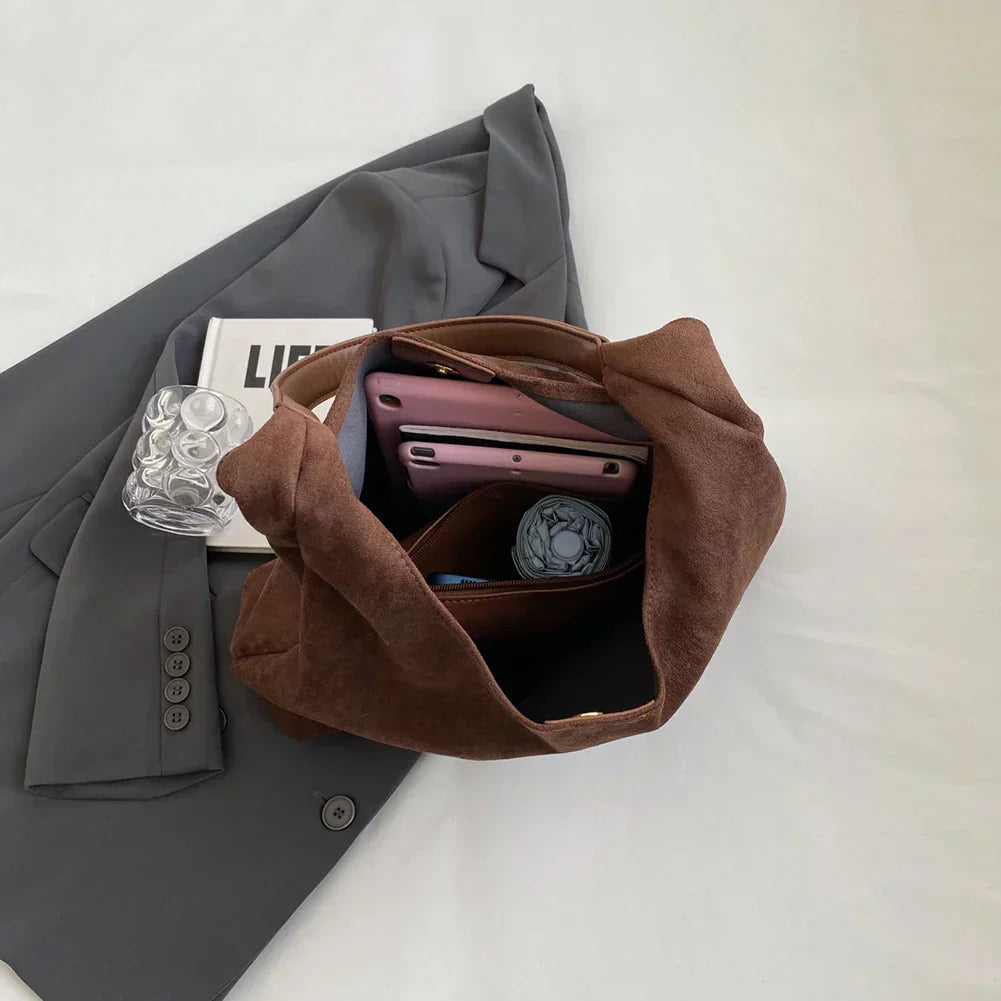 Emberlyn –Elegant, soft shoulder bag in a suede style
