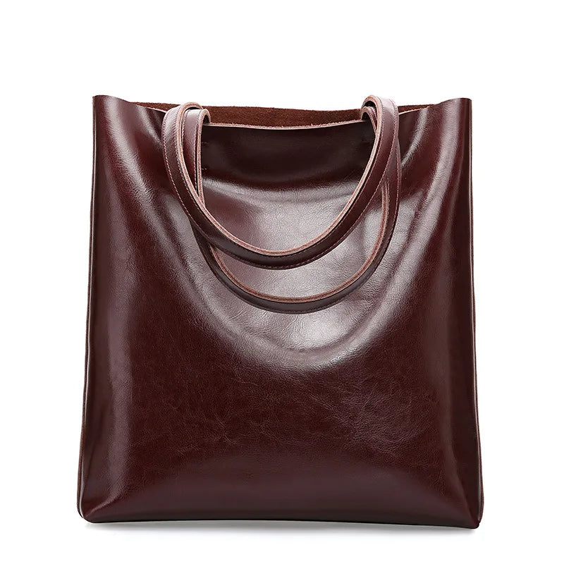 Celine - A classic tote bag in an elegant leather style