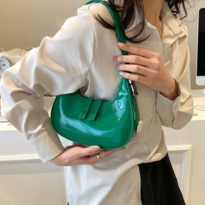 Sera - Vintage Crescent Bag