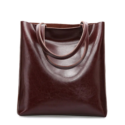 Celine - A classic tote bag in an elegant leather style