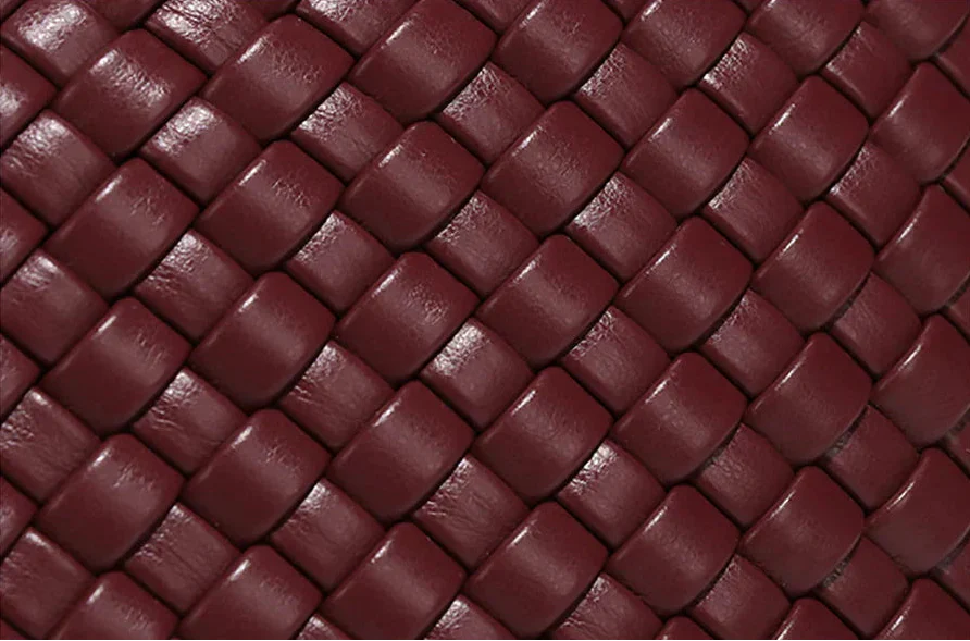 Ronnie™ | Luxurious Leather Bag with Gold Details