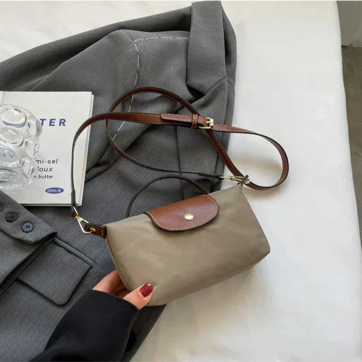 Lia - Stylish and versatile leather bag