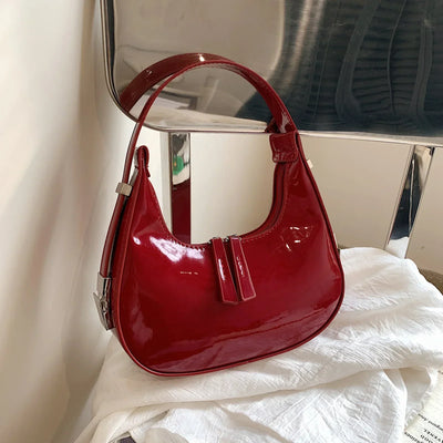 Sera - Vintage Crescent Bag