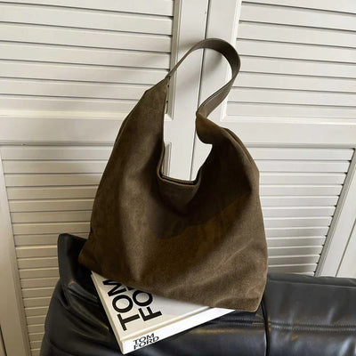 Emberlyn –Elegant, soft shoulder bag in a suede style
