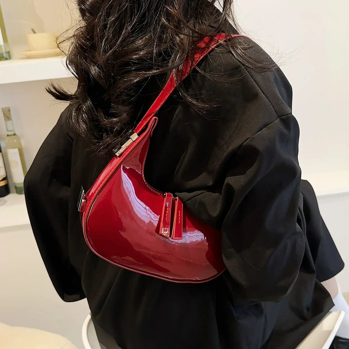 Sera - Vintage Crescent Bag