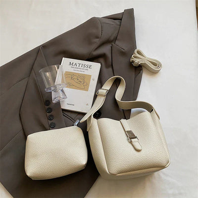 Saylor™ – Elegant bucket bag with a leather finish