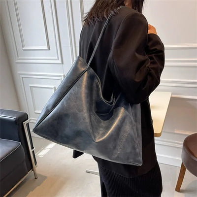 Capri™ - Elegant brown leather-effect tote bag