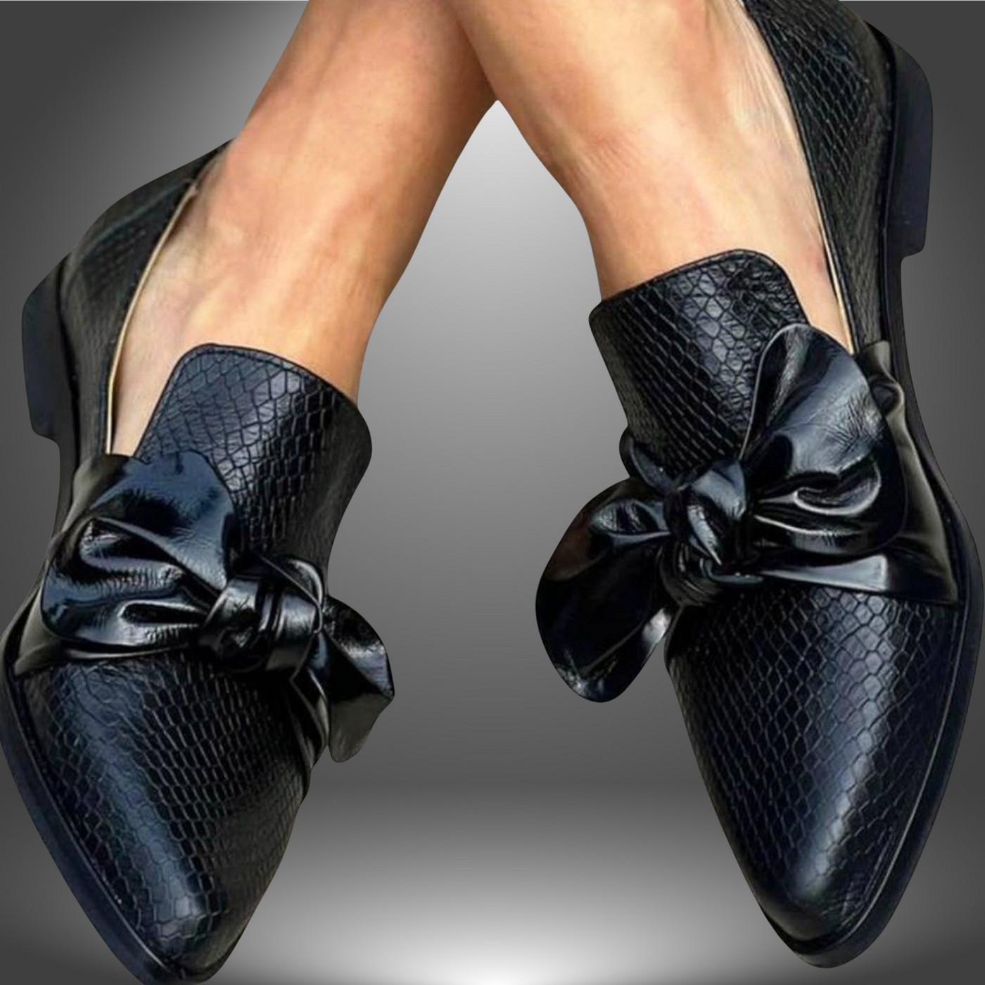 Chelsea - Moccasins with bow detail