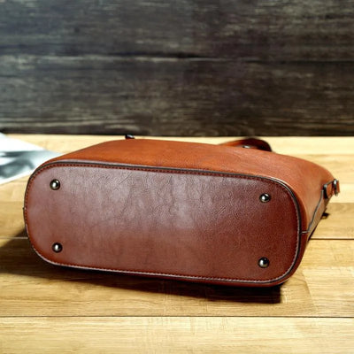 Luxie - Classic Shoulder Bag